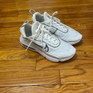 Nike Air Max 2090 black and white